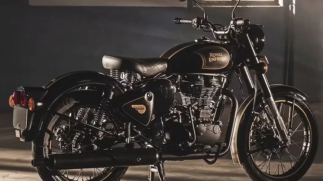 बुलेट को मुह तोर जवाब देने धांसू वेरिएंट में लॉन्च New Model Royal Enfield Classic 350, 37 kmpl माइलेज के साथ भौकाल इंजन